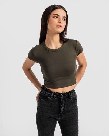 Crop top half sleeve