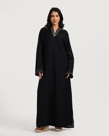 Embroidered women's abaya